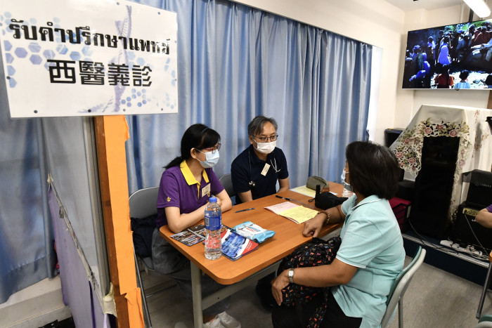 泰裔人士因为不谙广东话或英语，与医护人员沟通时出现「鸡同鸭讲」的情况